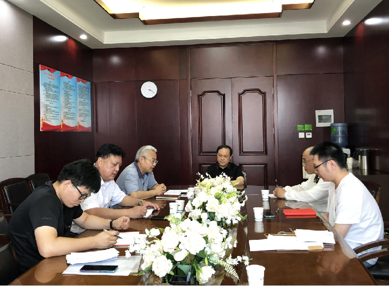 赫喆黨支部開(kāi)展“新中國(guó)建國(guó)以來(lái)工業(yè)化發(fā)展歷史進(jìn)程及現(xiàn)狀”專題黨課